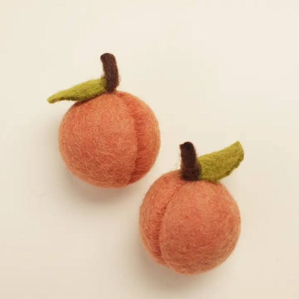 Wool peach shaped toys for cats